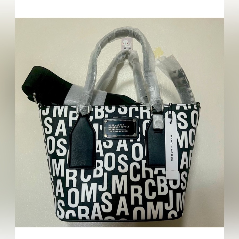 New!Marc Jacobs logo satchel crossbody